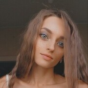  ,  Viktoria, 24