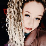   ,  Mia, 30