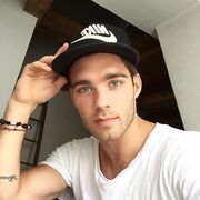  Zerbst,  Alex, 22