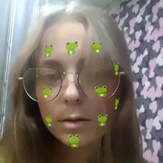  ,  Alexandra, 21