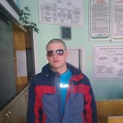  ,  Artem, 32