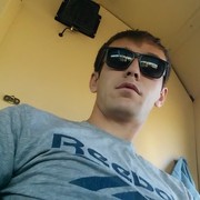  ,  Gaziz, 33