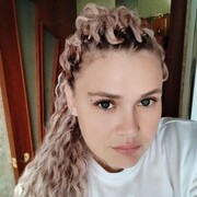  ,  Olga, 44