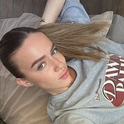  , 