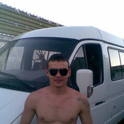  ,   Stas, 35 ,   
