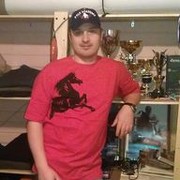  ,   Viktor, 43 ,  