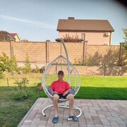  ,   Viktor, 46 ,   ,   