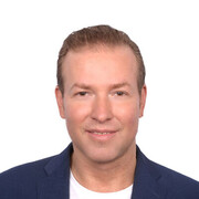  ,   Ildar, 49 ,     