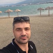  ,  Muhamed, 45