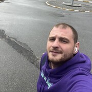  ,  Georgij, 32