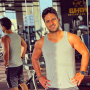  ,  Maron, 39