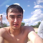  ,  Artur, 32