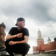  ,   Denis, 37 ,   c 
