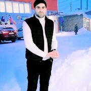  ,  Narek, 26