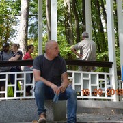  ,   Jurek, 53 ,  