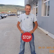  ,   Viktor, 43 ,   