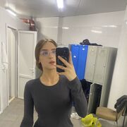  , 