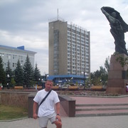  ,   Jurij, 49 ,   