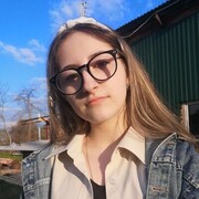  ,  Ksenia, 23