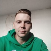  ,  Oleg, 25