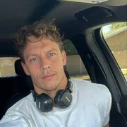  ,   Viktor, 39 ,   ,   , c 