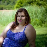  ,  Selena, 31