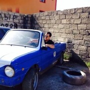  ,   Leo, 32 ,     , c 