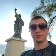  ,   Alex, 40 ,   