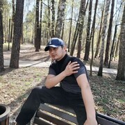  ,  Ali, 25