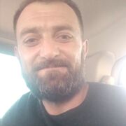  ,   Artur, 39 ,   ,   