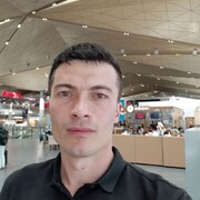 ,  Shuxratbek, 32