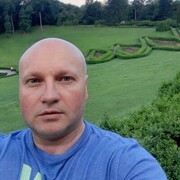  ,   Viktor, 47 ,   ,   