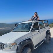  ,   Anya, 37 ,   ,   