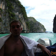  ,   Alex, 41 ,   
