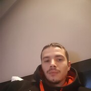  An Caislean Nua,  andrei, 33