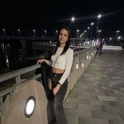 , 