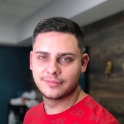  ,  Alex, 32