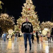  ,   Artur, 44 ,   ,   