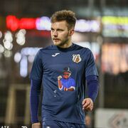  ,  Artem, 25