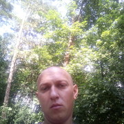  ,  Viktor, 35