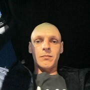  ,  Alex, 37
