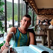  ,   Serenya, 40 ,   c 