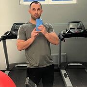  ,  Denis, 35