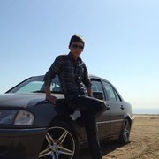  ,   Elvin, 31 ,   