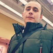  Mytchett,  , 32