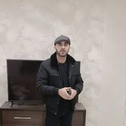   ,  Ali, 39
