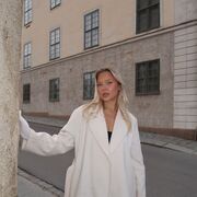  ,  , 28