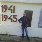  ,  amil, 37
