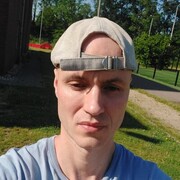  Heerhugowaard,   Ը, 32 ,   c , 