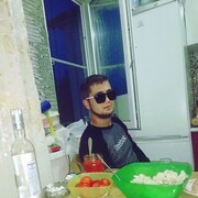  -,  Romam Rains, 31